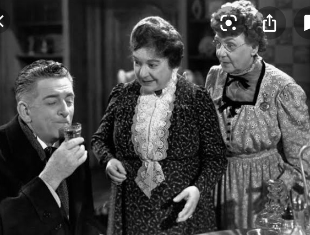 A imagem pode conter: 3 pessoas, pessoas em pé e barba