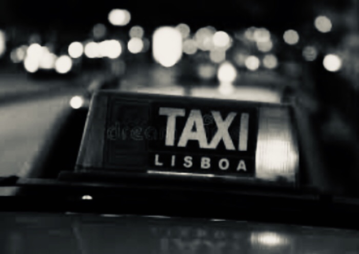 A imagem pode conter: noite